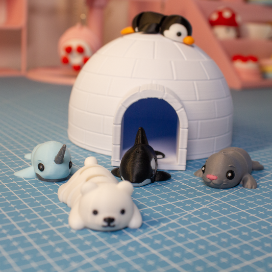 Arctic Animal Travel Play Set